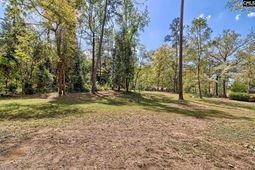 106 Middlebrook Drive  photo 4