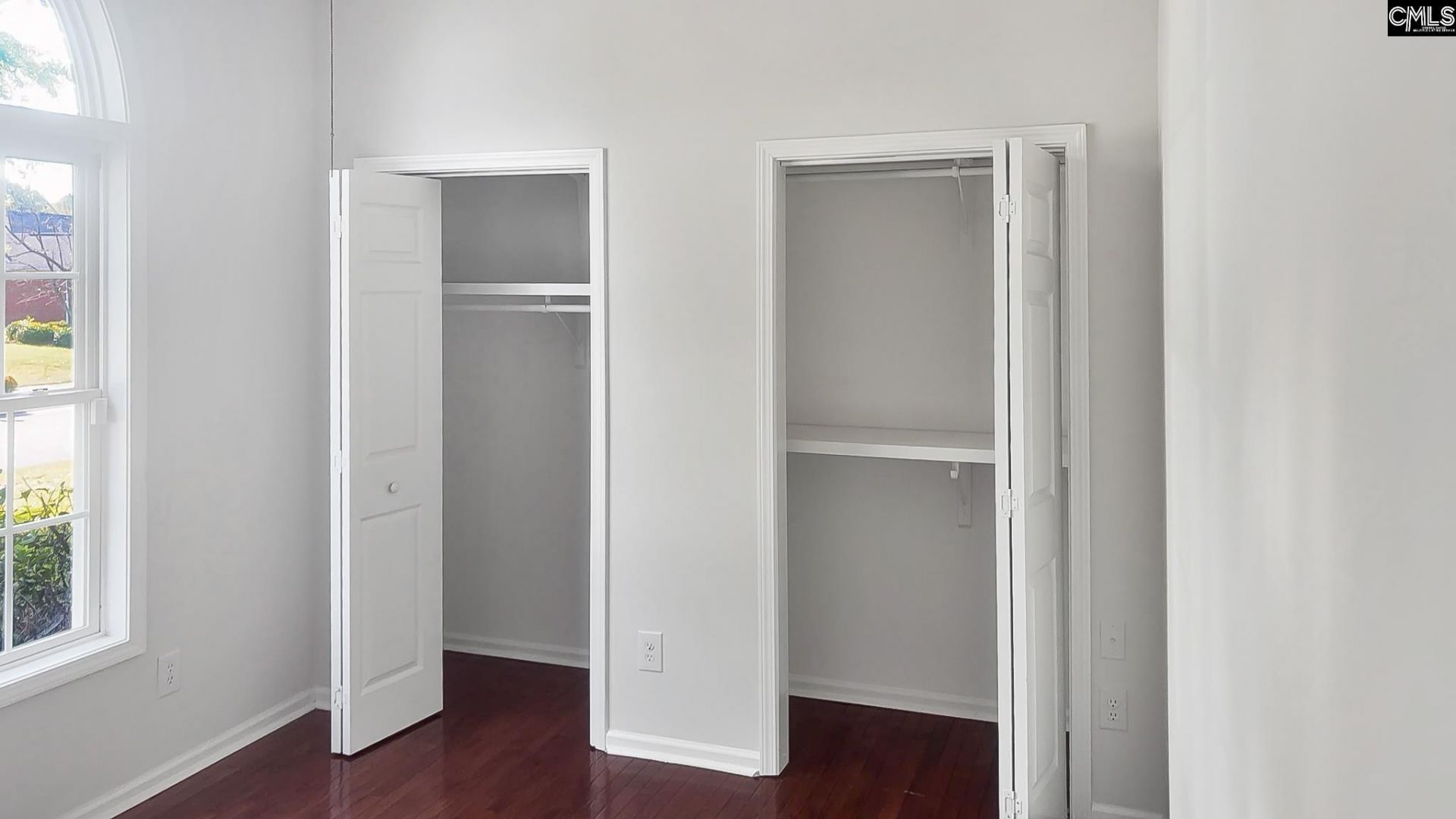 640 Aidan Drive  Photo 4