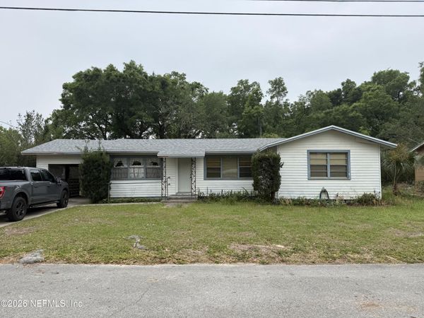 436 E BENNETT Avenue, DeLand, FL 32724