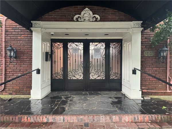 3201 SAINT CHARLES Avenue, Unit 330, New Orleans, LA 70115