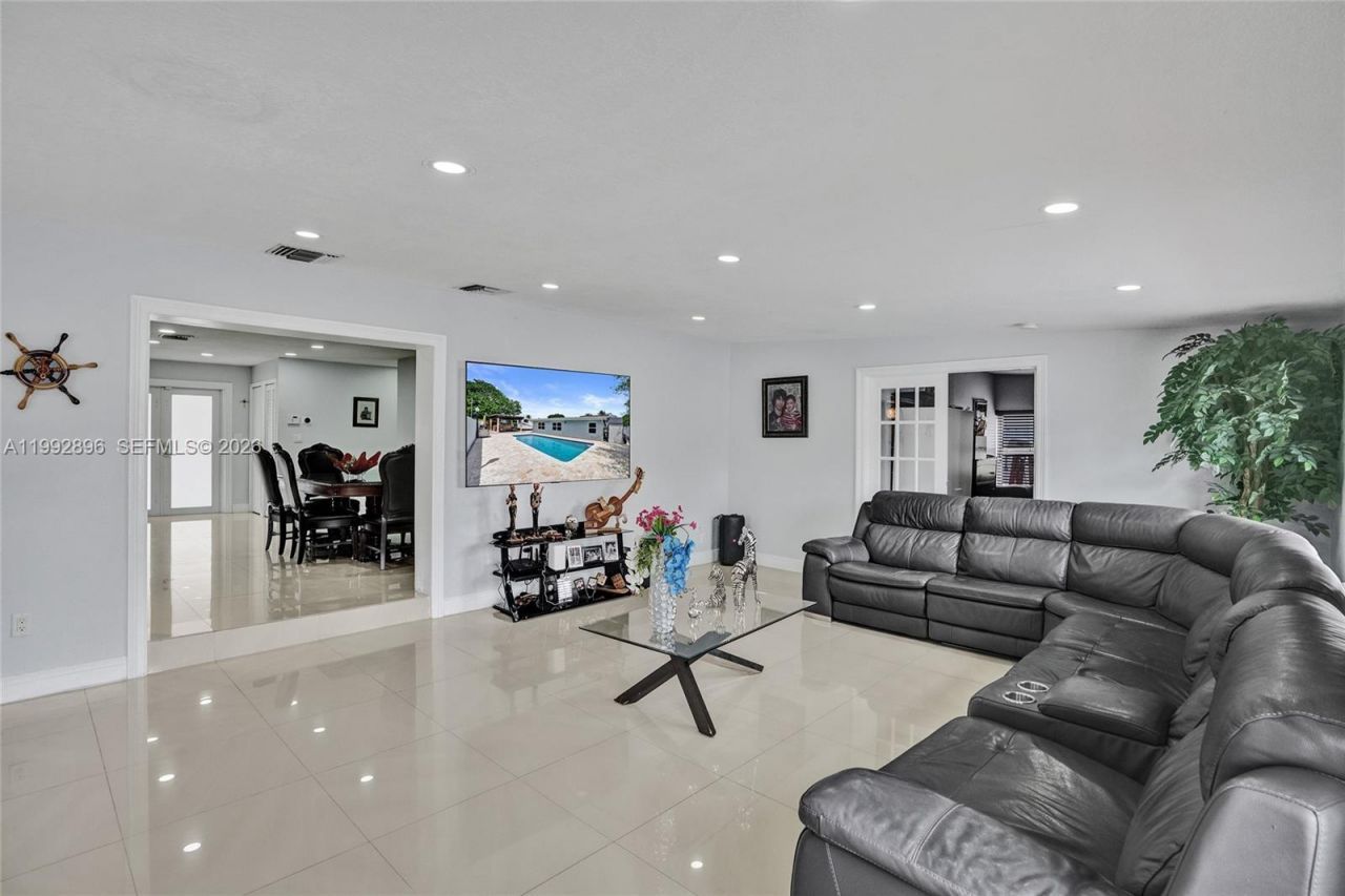 Please Call For Address, Miami, FL 33183 Photo