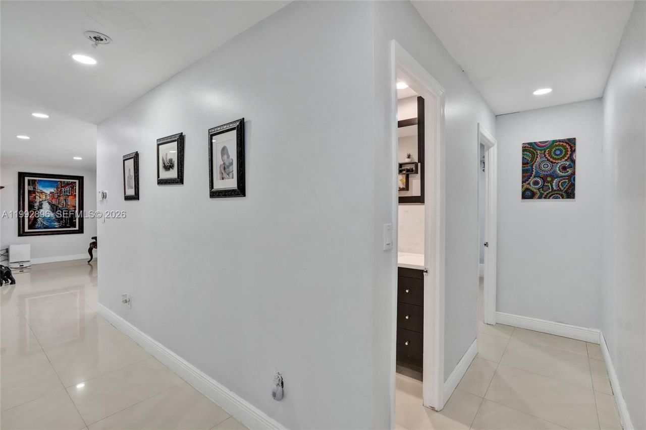 Please Call For Address, Miami, FL 33183 Photo