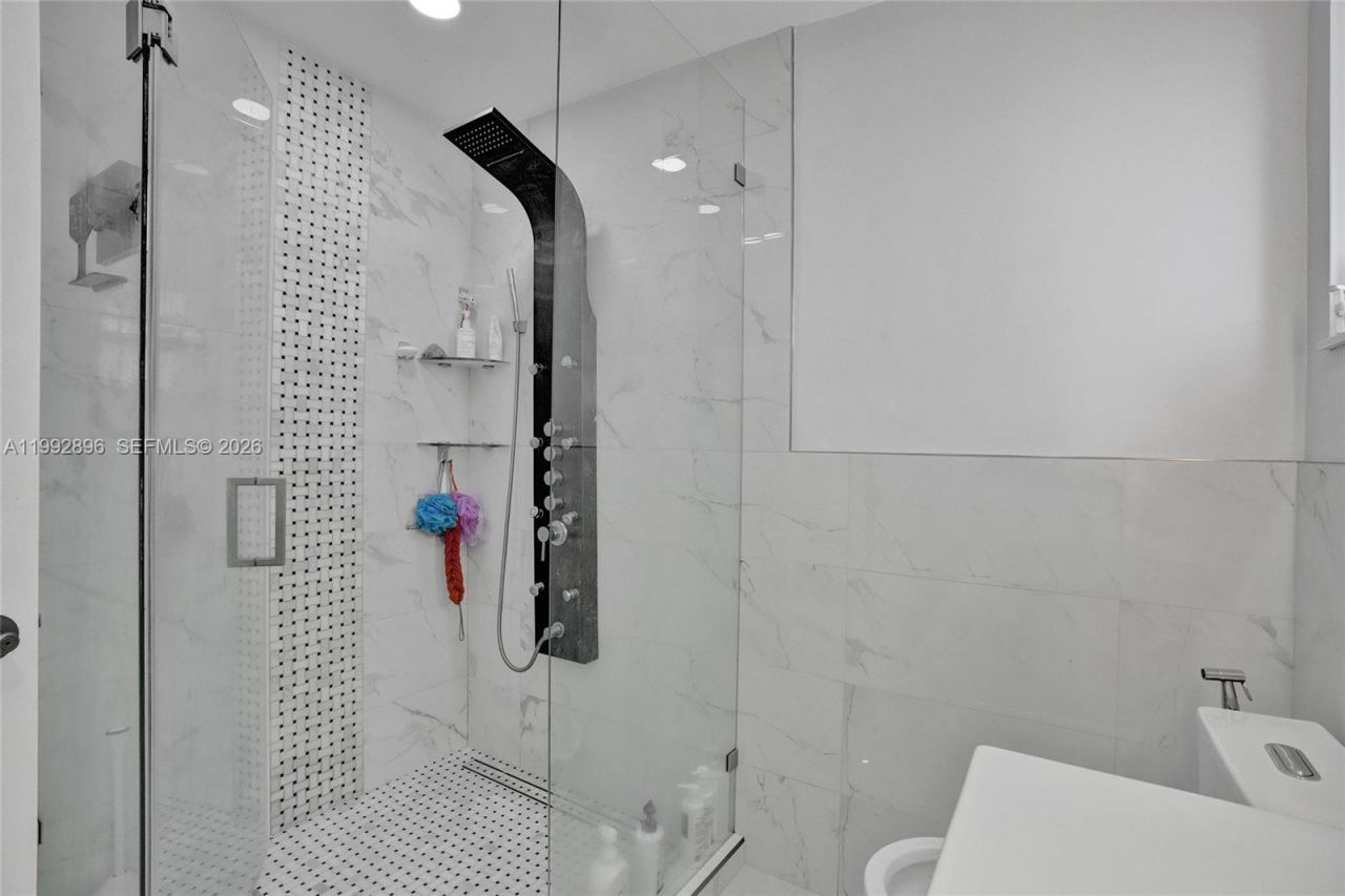 Please Call For Address, Miami, FL 33183 Photo