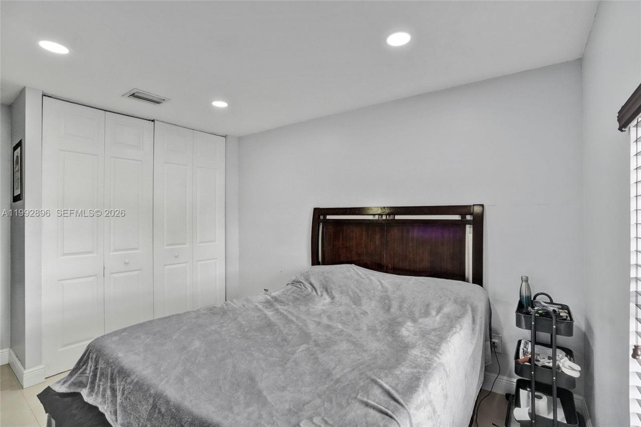 Please Call For Address, Miami, FL 33183 Photo