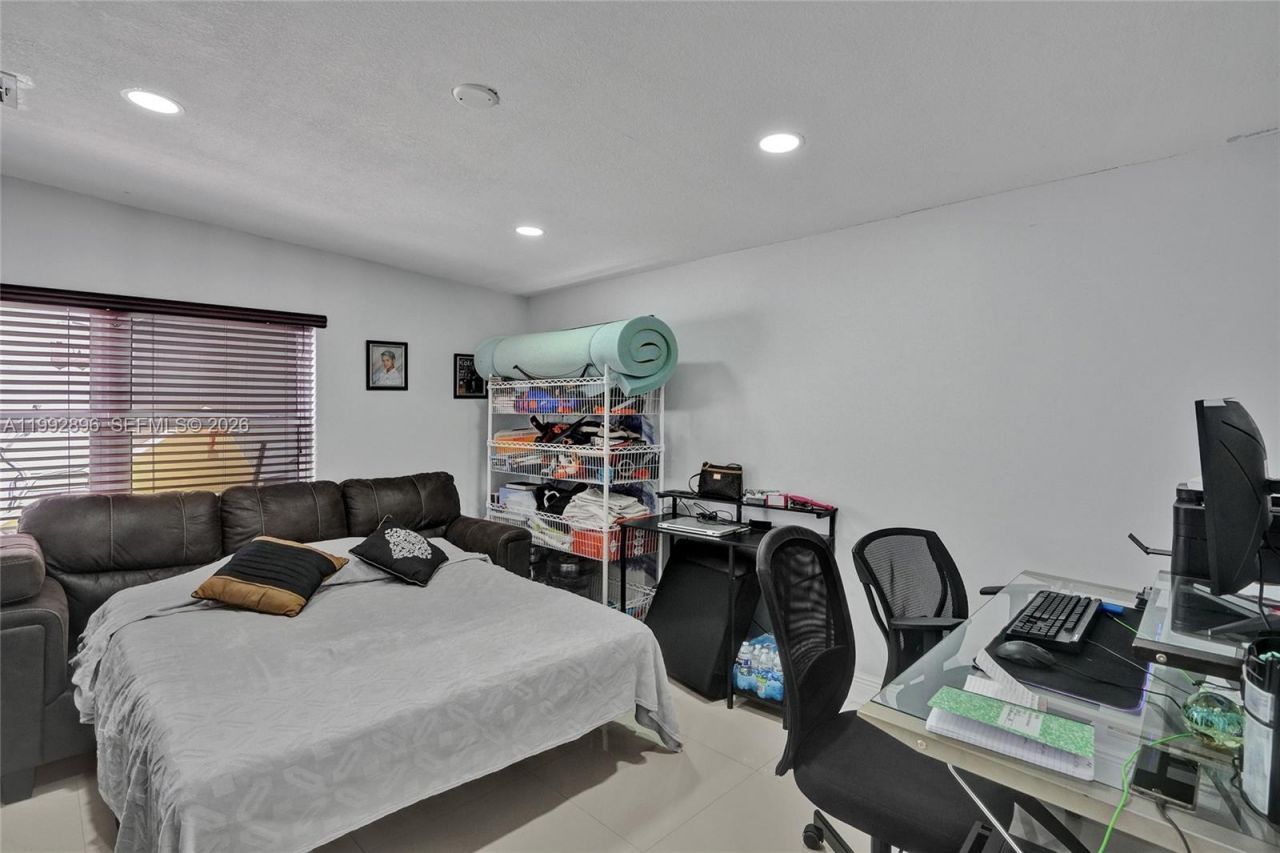 Please Call For Address, Miami, FL 33183 Photo