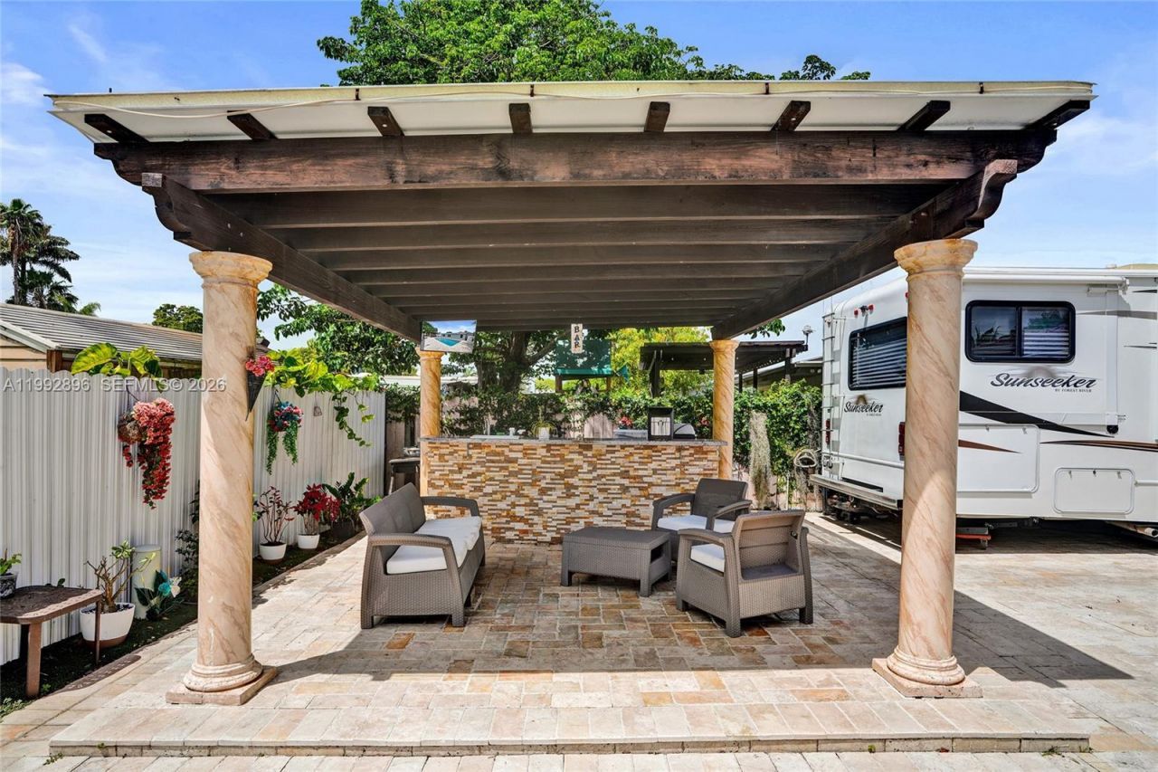 Please Call For Address, Miami, FL 33183 Photo