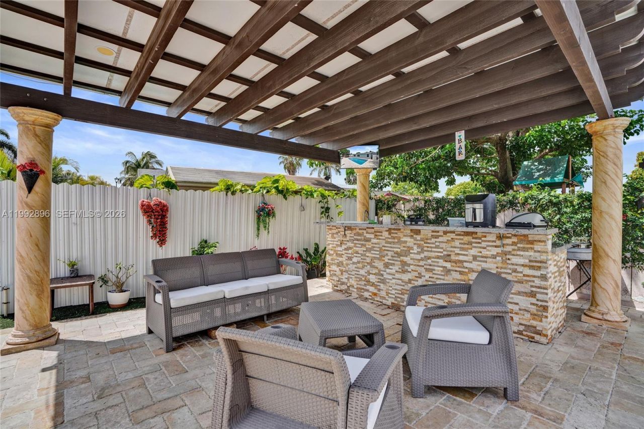 Please Call For Address, Miami, FL 33183 Photo