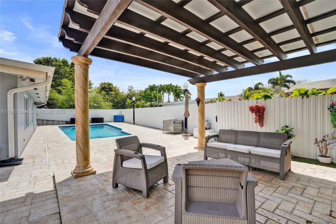 Please Call For Address, Miami, FL 33183 Photo