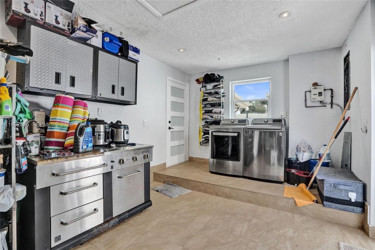 Please Call For Address, Miami, FL 33183 Photo