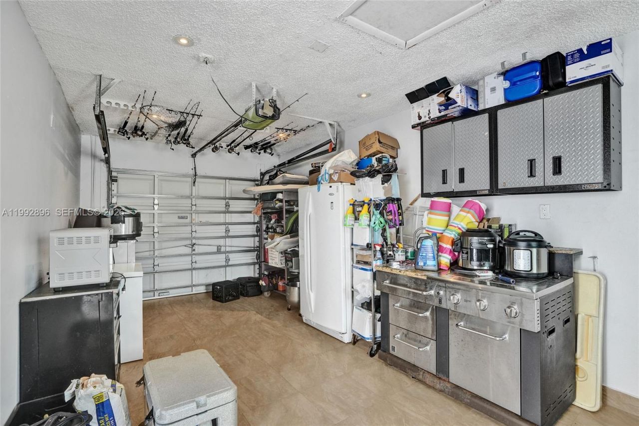 Please Call For Address, Miami, FL 33183 Photo