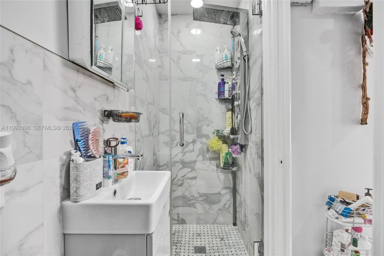 Please Call For Address, Miami, FL 33183 Photo