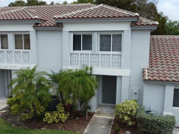 719 NW 208th Way, Unit 719, Pembroke Pines, FL 33029