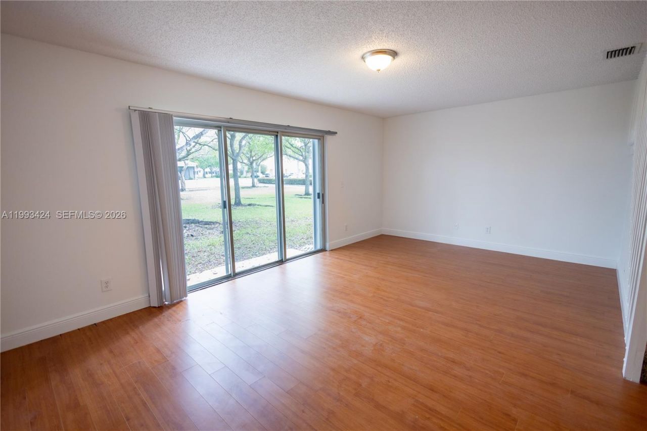 719 NW 208th Way, Unit 719, Pembroke Pines, FL 33029 Photo