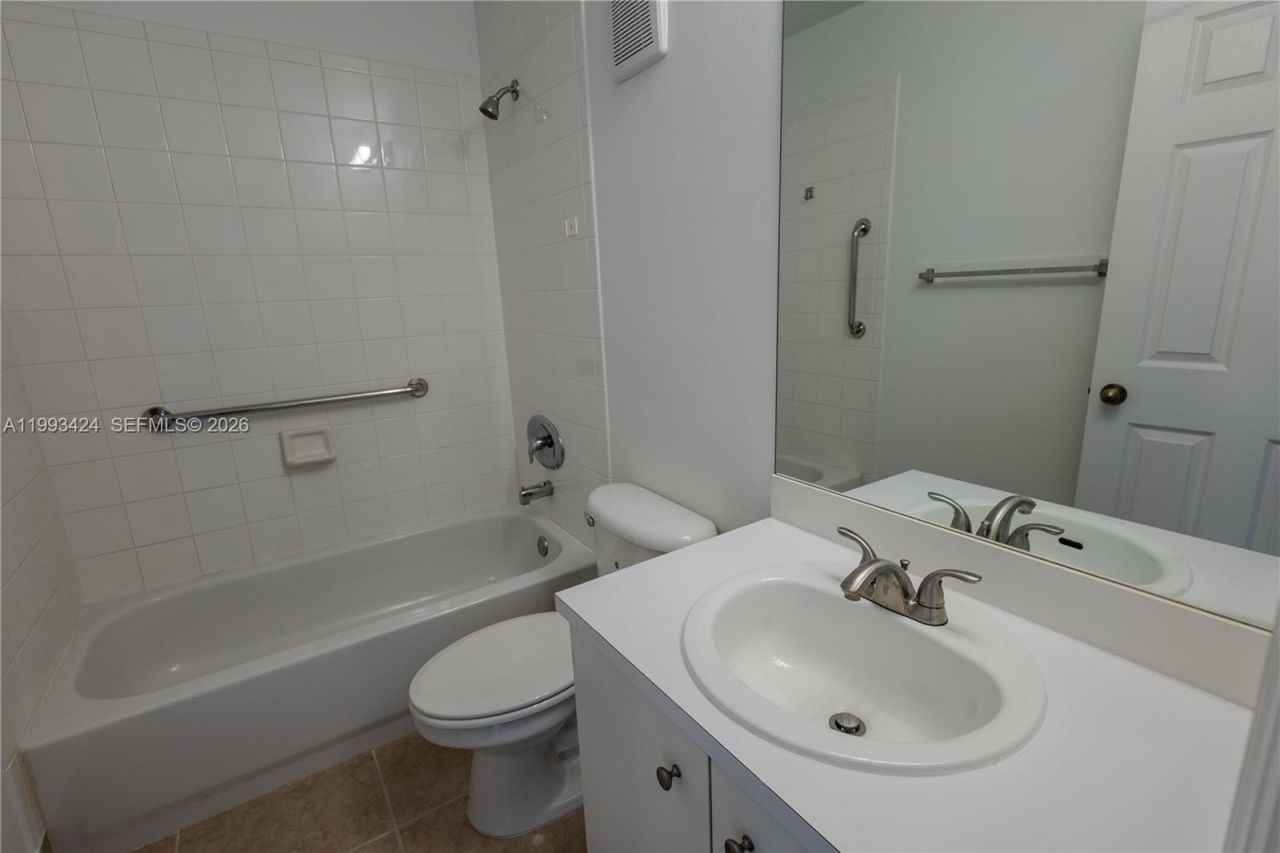 719 NW 208th Way, Unit 719, Pembroke Pines, FL 33029 Photo