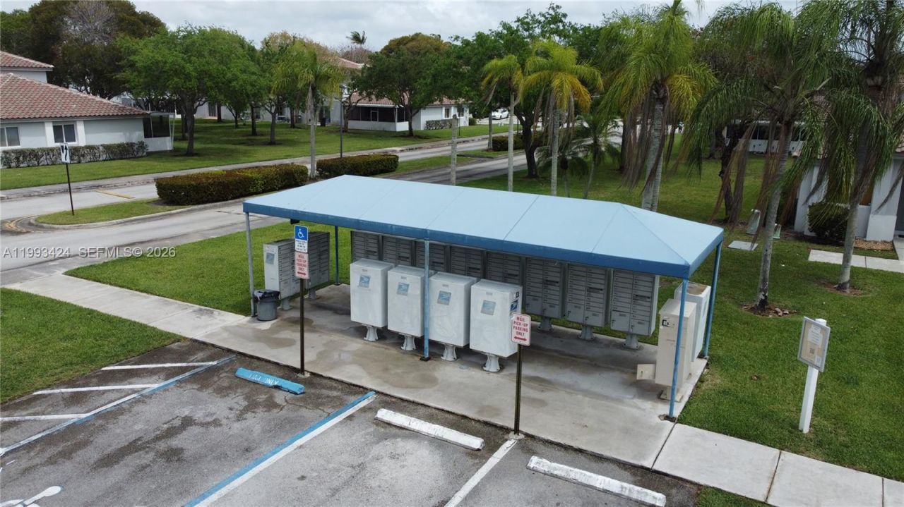 719 NW 208th Way, Unit 719, Pembroke Pines, FL 33029 Photo