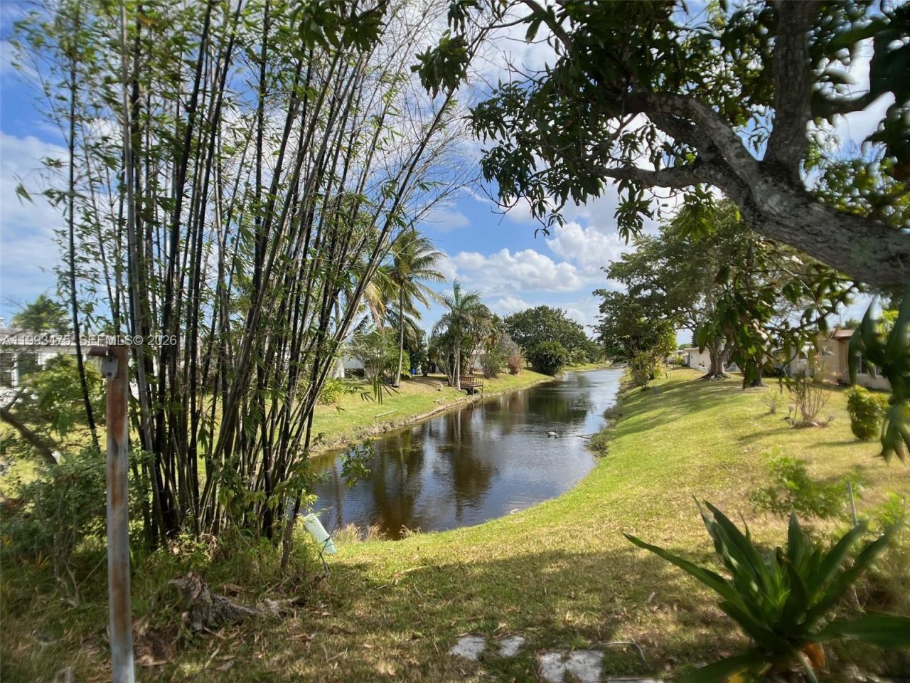 6990 NW 17th St , Margate, FL 33063 Photo