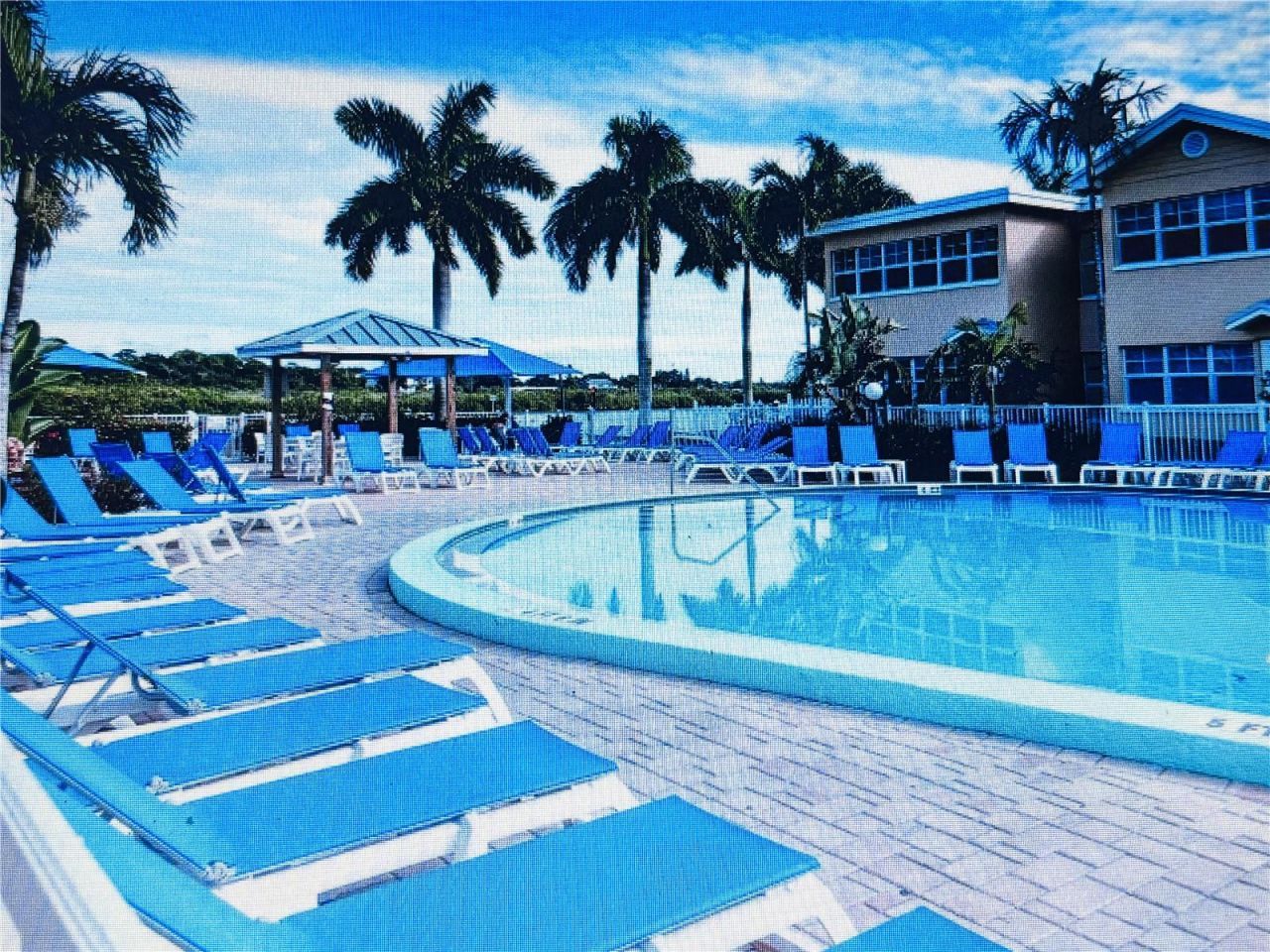 19417 Gulf Boulevard, Unit B209, Indian Rocks Beach, FL 33785 Photo