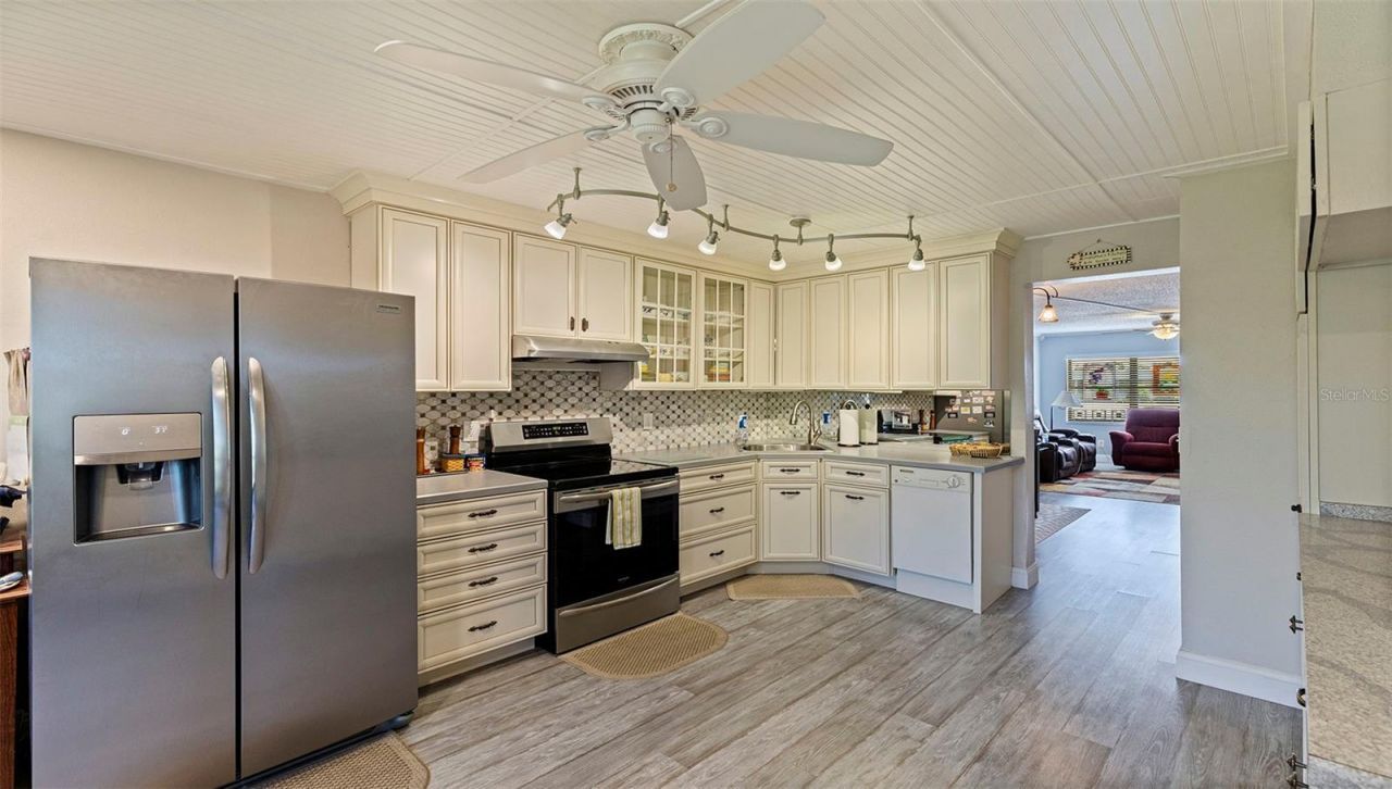 4910 Bay Street Ne, Unit 310, Saint Petersburg, FL 33703 Photo