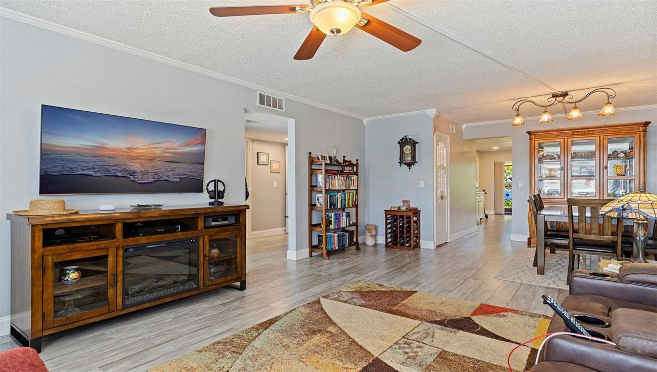 4910 Bay Street Ne, Unit 310, Saint Petersburg, FL 33703 Photo