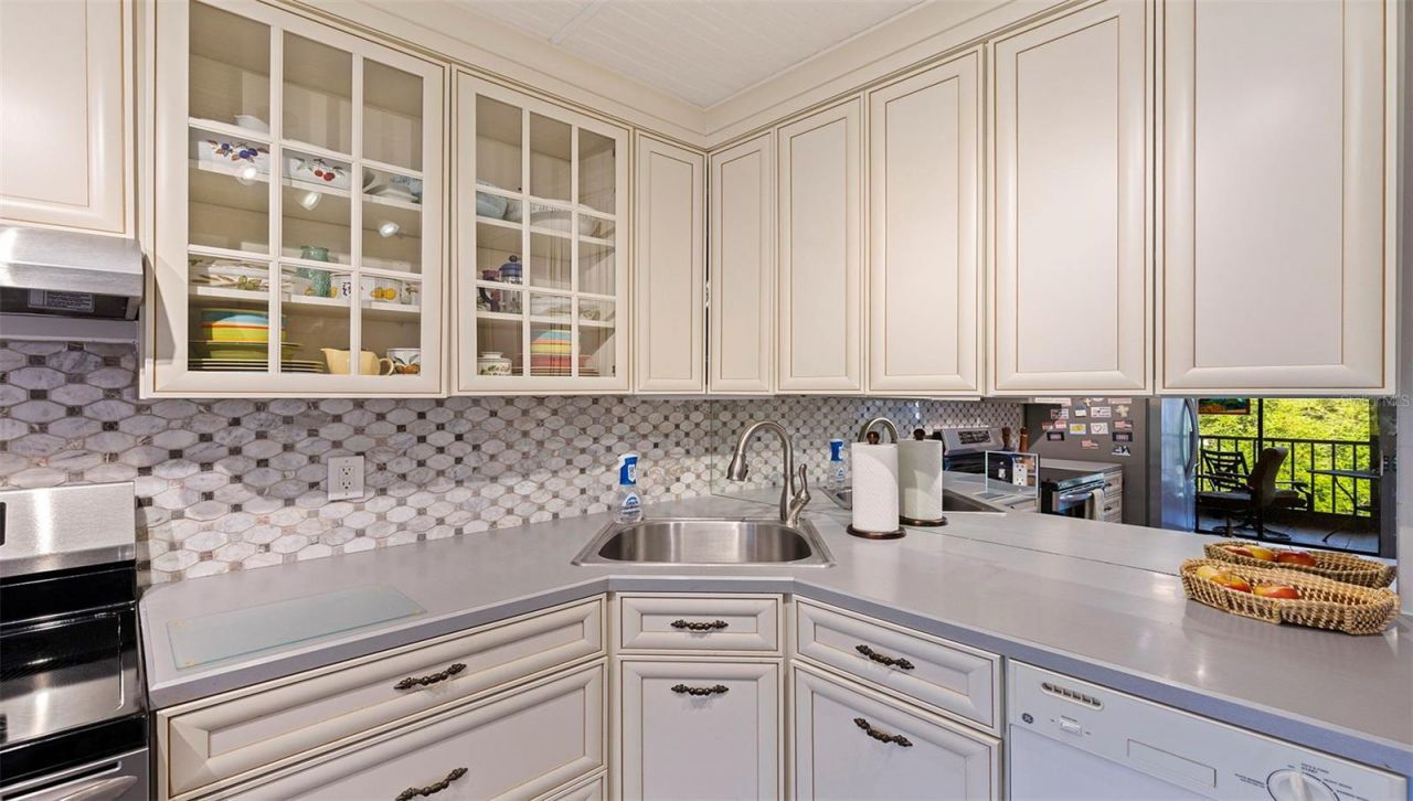 4910 Bay Street Ne, Unit 310, Saint Petersburg, FL 33703 Photo