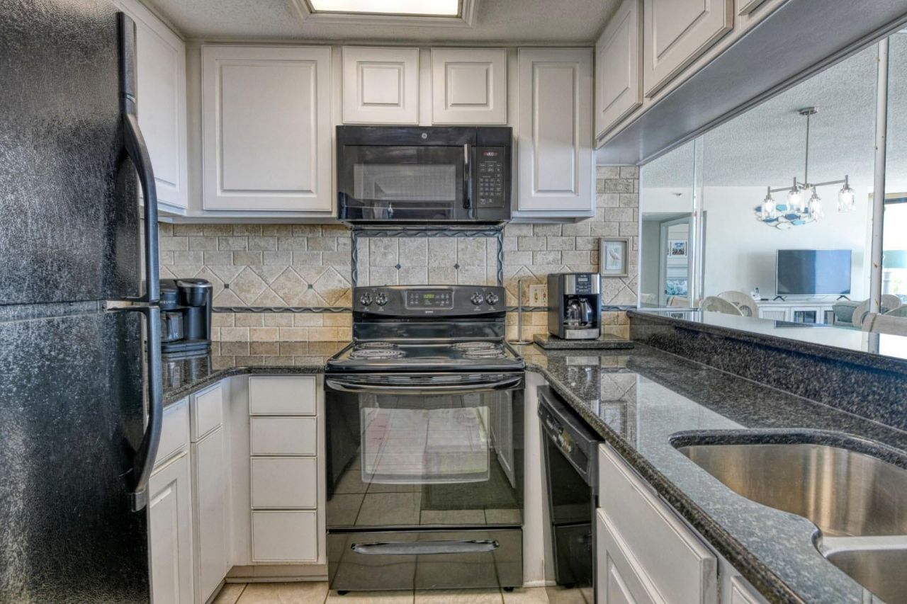 1990 N Waccamaw Dr. Photo 26