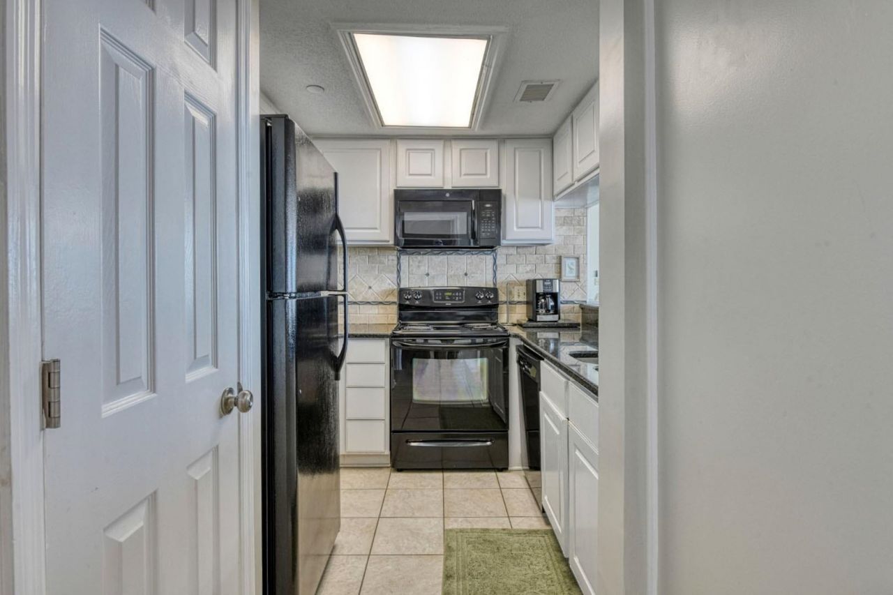 1990 N Waccamaw Dr. Photo 32