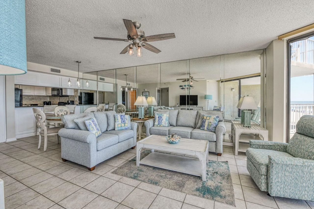 1990 N Waccamaw Dr. Photo 8