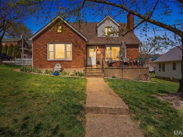 437 W 8th Street, Hermann, MO 65041