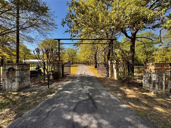 705 VZ County Road 3211, Wills Point, TX 75169