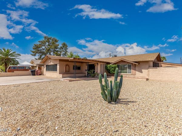 8756 E BONNIE ROSE Avenue, Scottsdale, AZ 85250