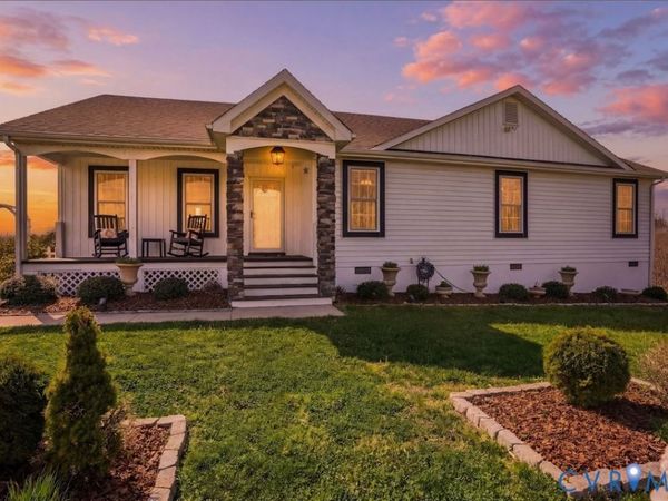 2092 Leigh Mountain Road , Green Bay, VA 23942