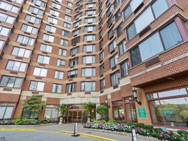 100 Old Palisade Rd, Unit 1116, Fort Lee, NJ 07024