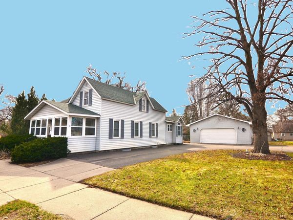 8640 209th Street W, Lakeville, MN 55044