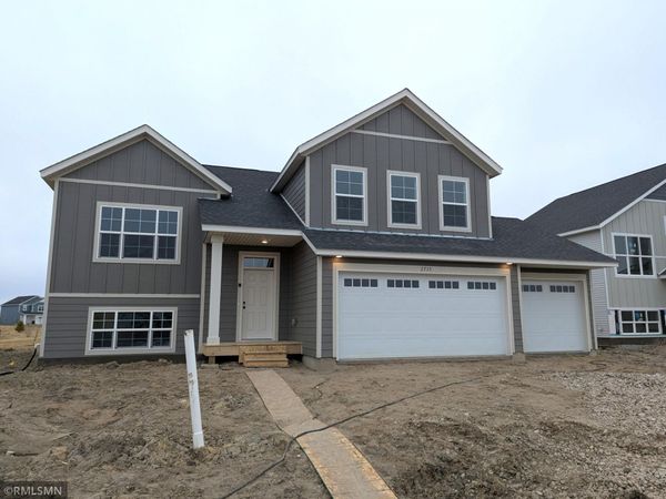 2735 Ivy Avenue NE, Saint Michael, MN 55376