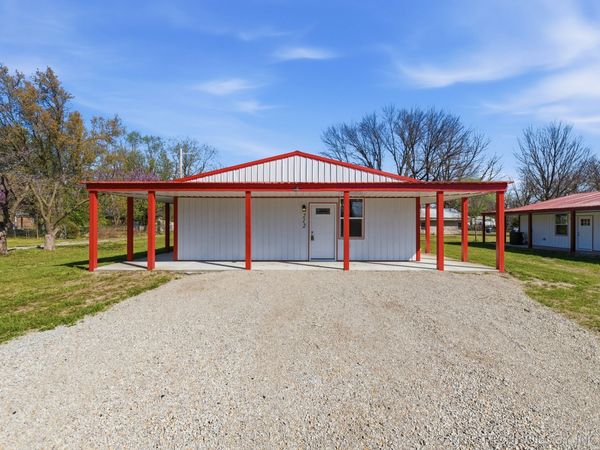 212 W Jackson Avenue , Nowata, OK 74048