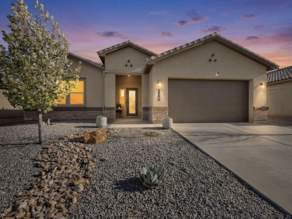 4528 Skyline Loop NE, Rio Rancho, NM 87144