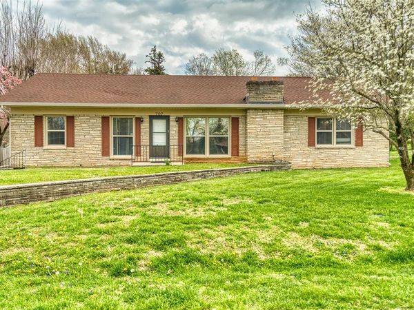 707 Peveler Drive , Russellville, KY 42276