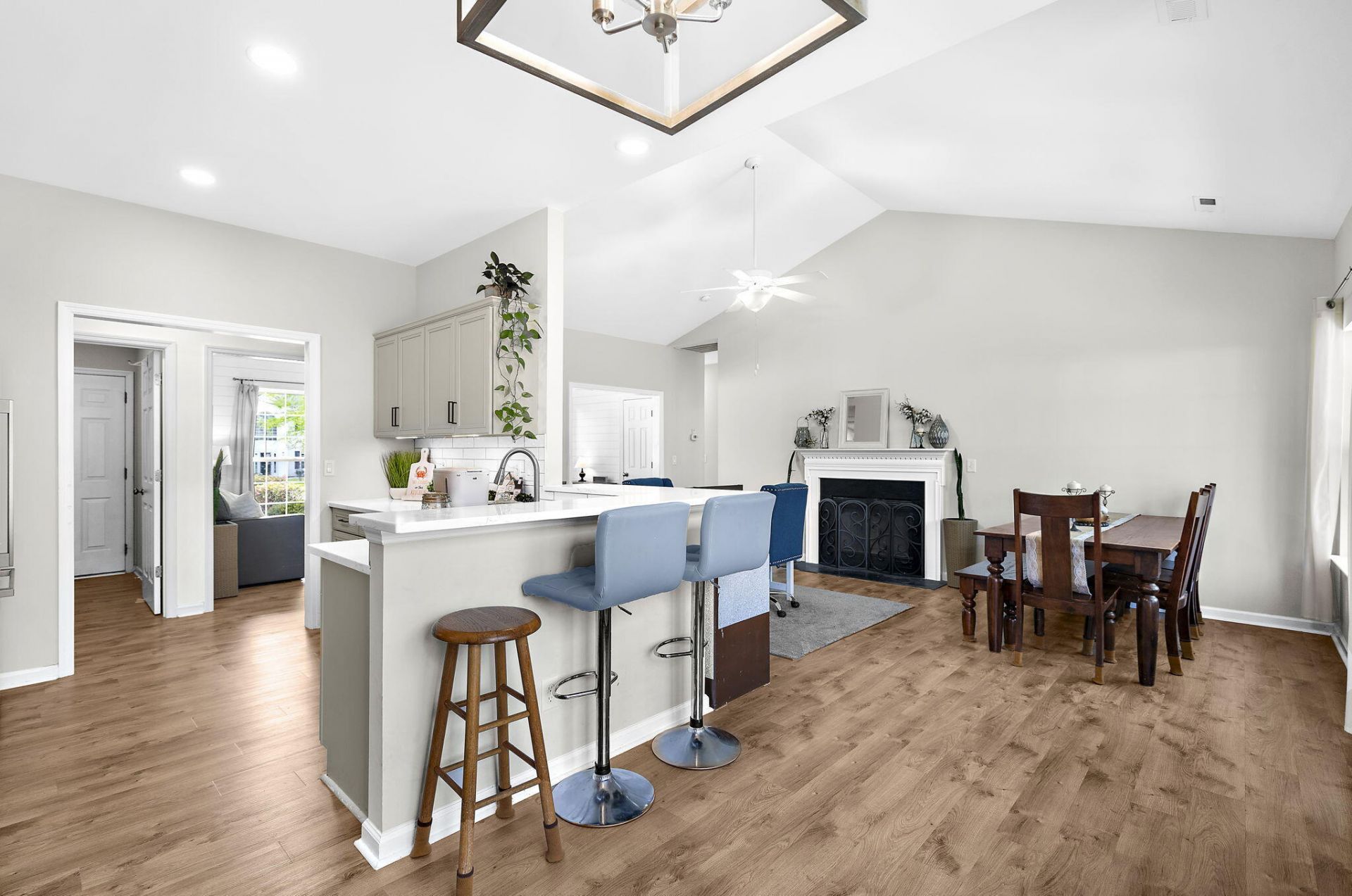 602 Curing Court Photo 15