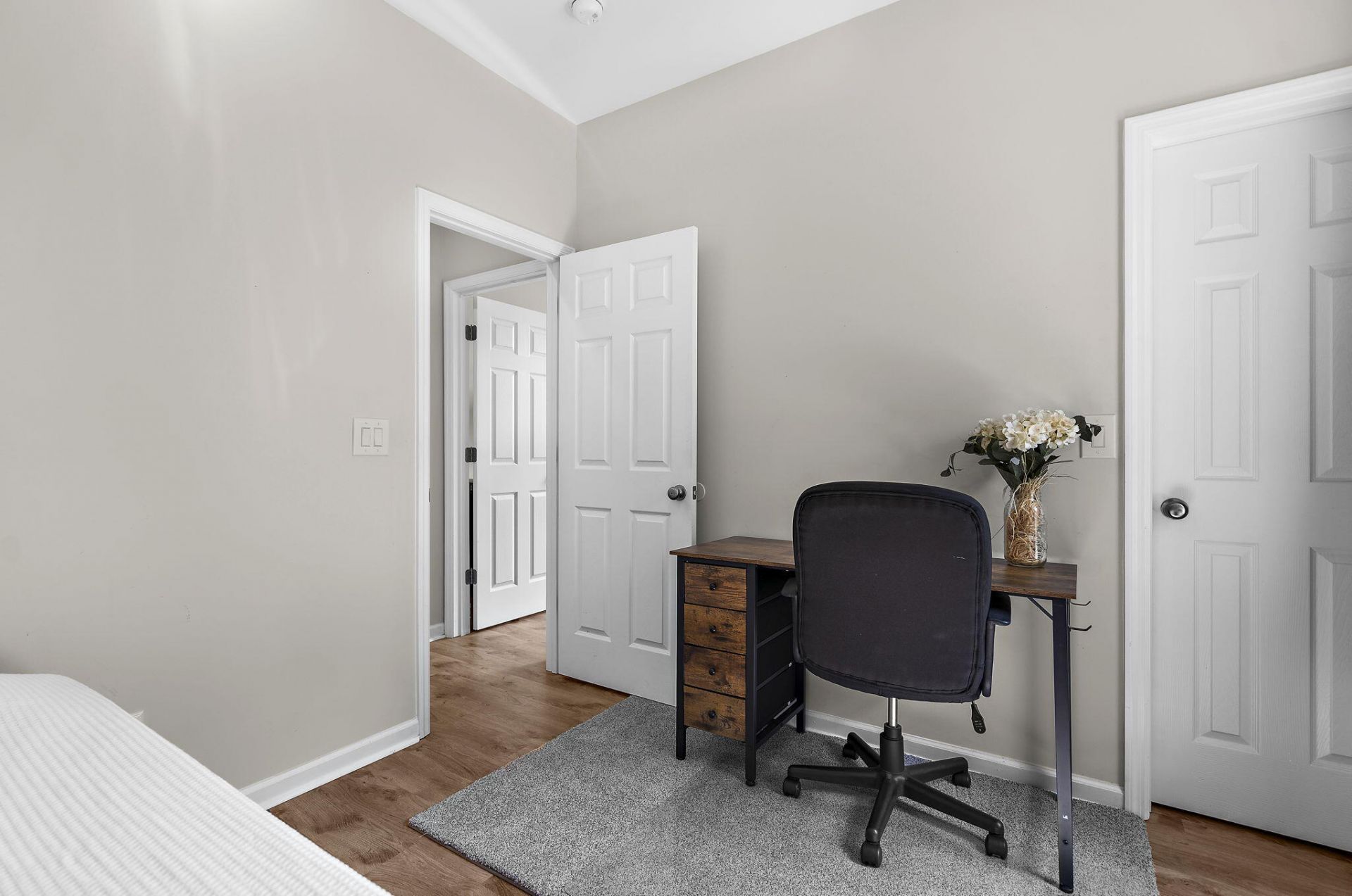 602 Curing Court Photo 35