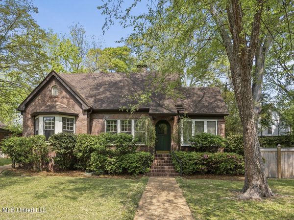 2010 Laurel Street, Jackson, MS 39202