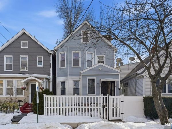 10 Maple Street, GARFIELD, NJ 07026