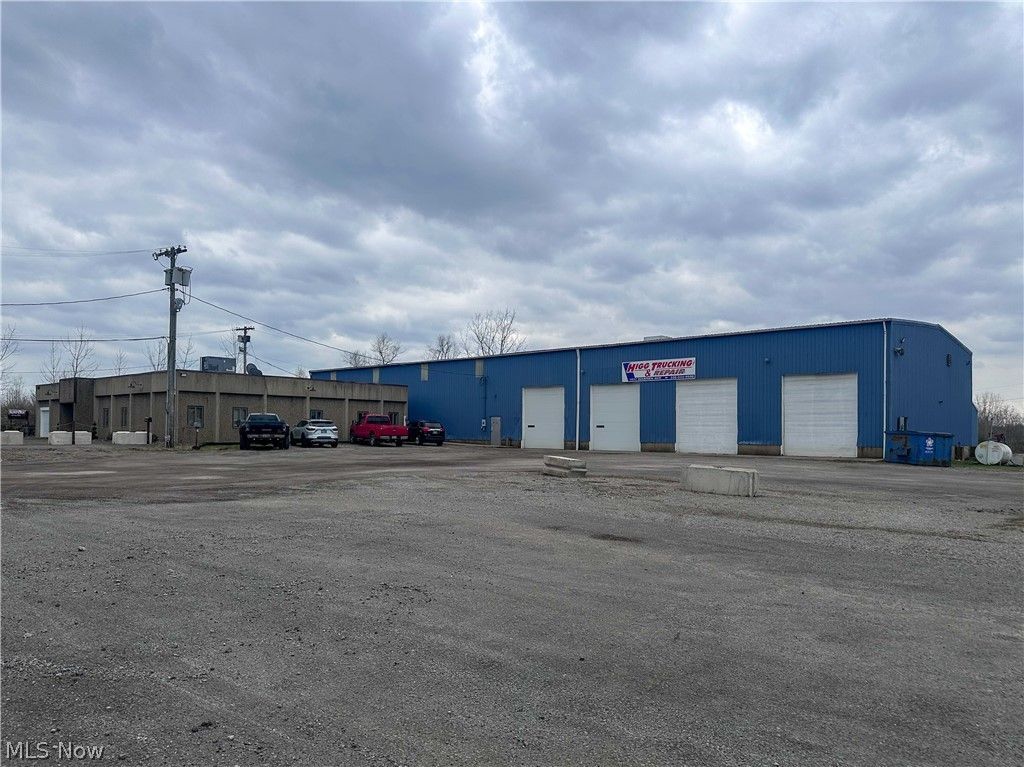 1617 Warren Avenue, Niles, OH 44446