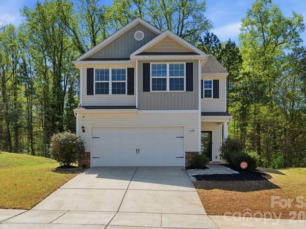 9528 Weikert Road , Charlotte, NC 28215