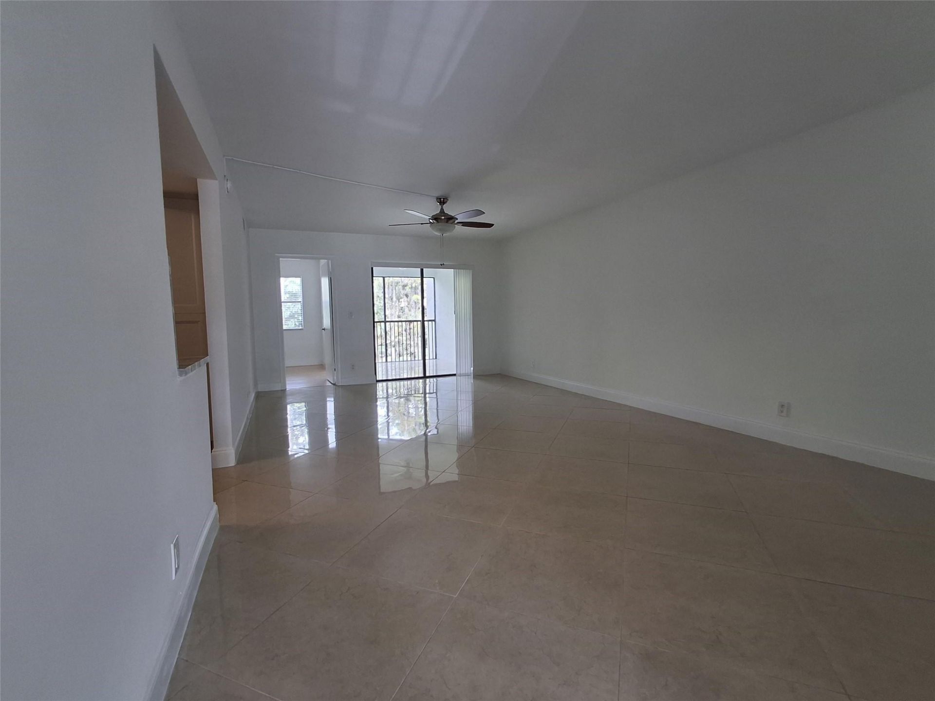 8763 Shadow Wood Boulevard, Unit 202, Coral Springs, FL 33071 Photo