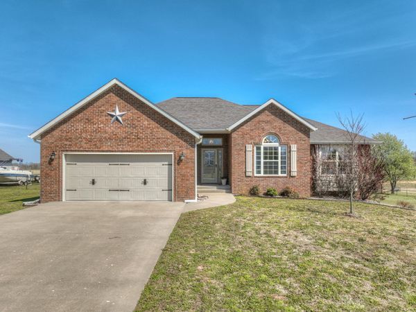 1160 S County Lane 119 , Carthage, MO 64836