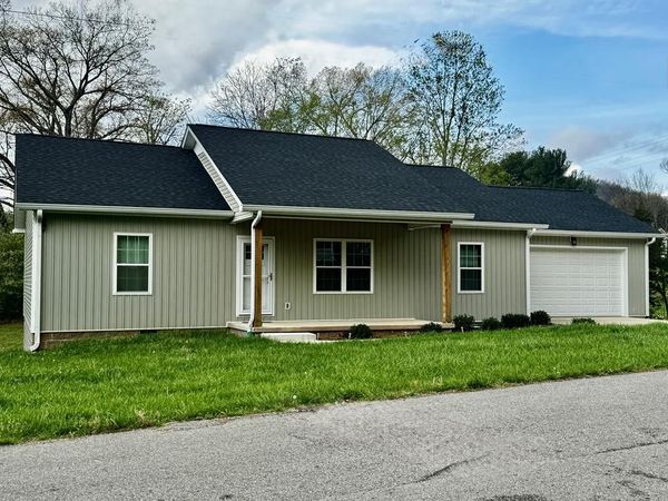 1366 Hidden Valley Rd, Livingston, TN 38570