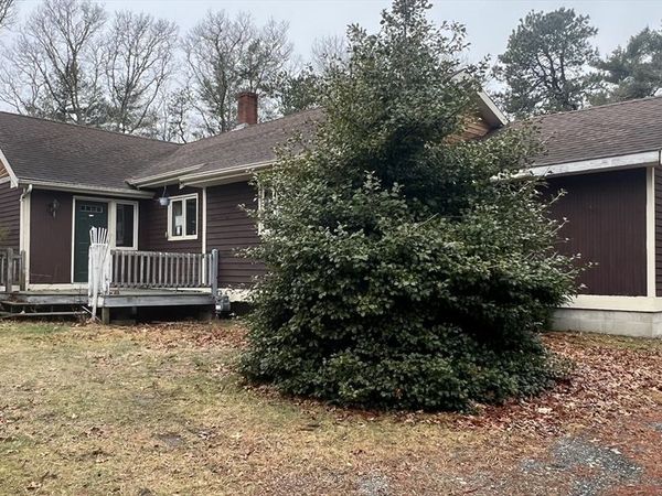 50 Head Of The Bay Rd, Bourne, MA 02532