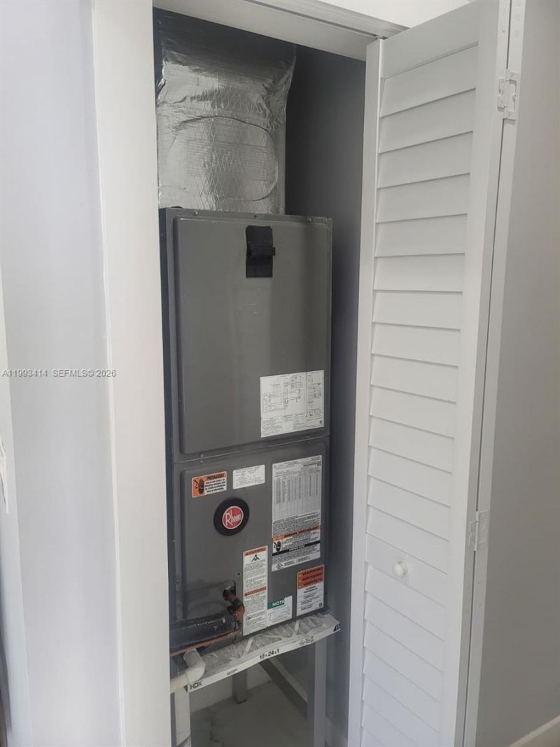 266 NE 162nd St, Miami, FL 33162 Photo