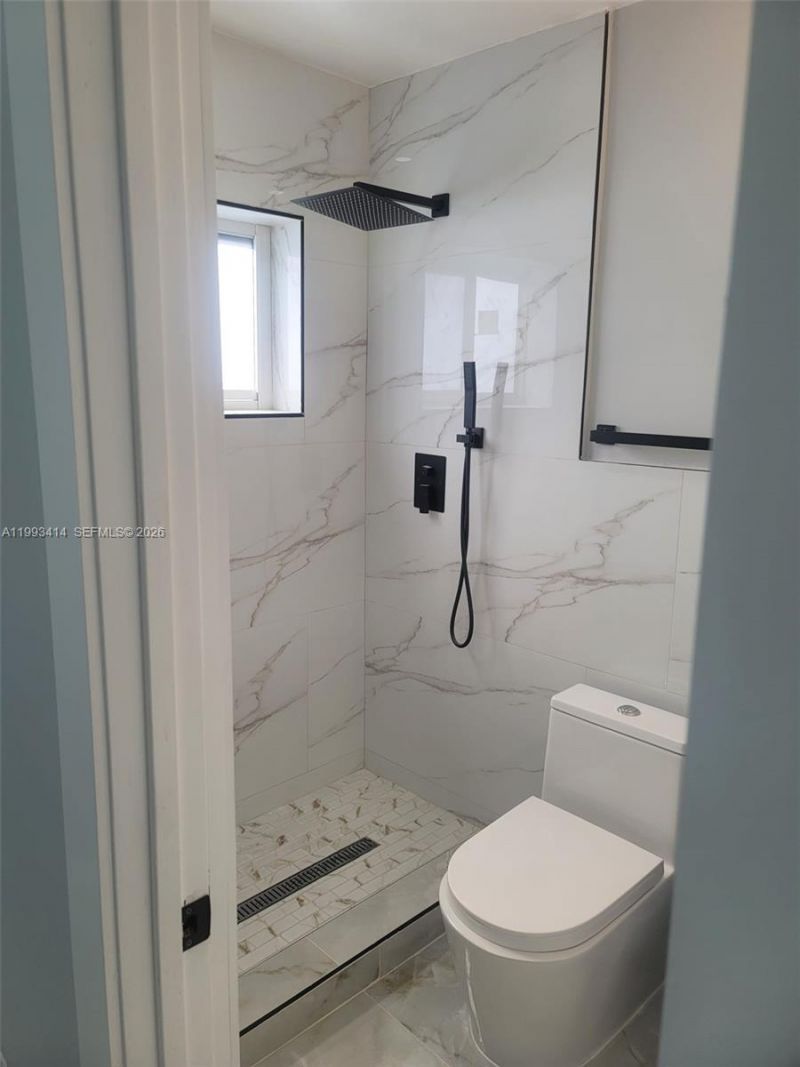 266 NE 162nd St, Miami, FL 33162 Photo