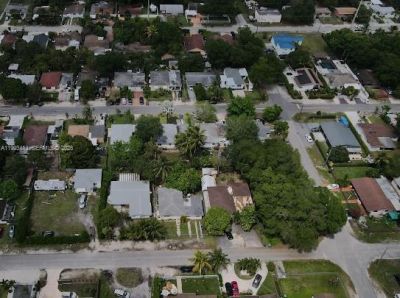 266 NE 162nd St , Miami, FL 33162 Photo